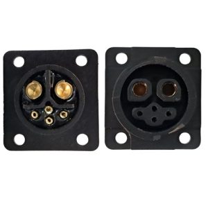 AMPR 2+4 FEMALE CAN SOCKET (+GST 18%) (0cd6)